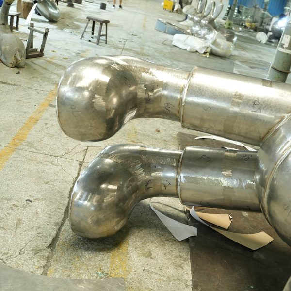 Stainless steel cartoon character sculptures suitable for indoor and outdoor art decoration sculpture factory - Image 3