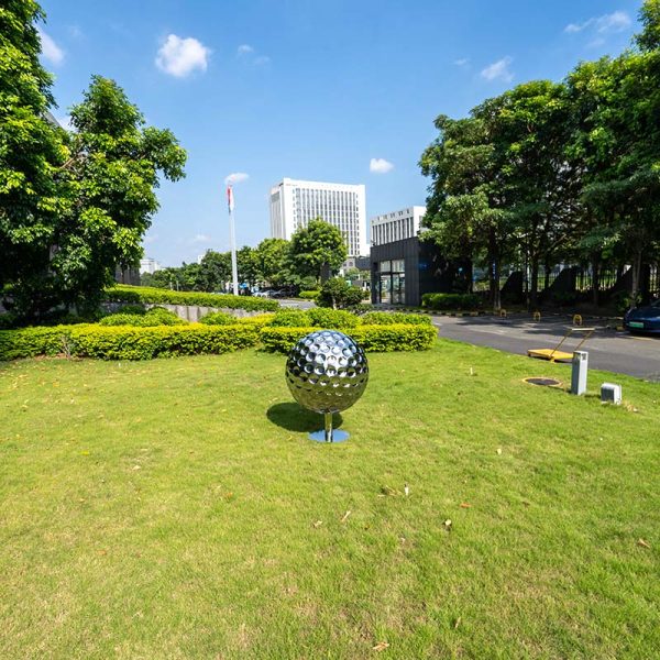 Modern Stainless Steel Mirror Golf Sculpture - Image 4