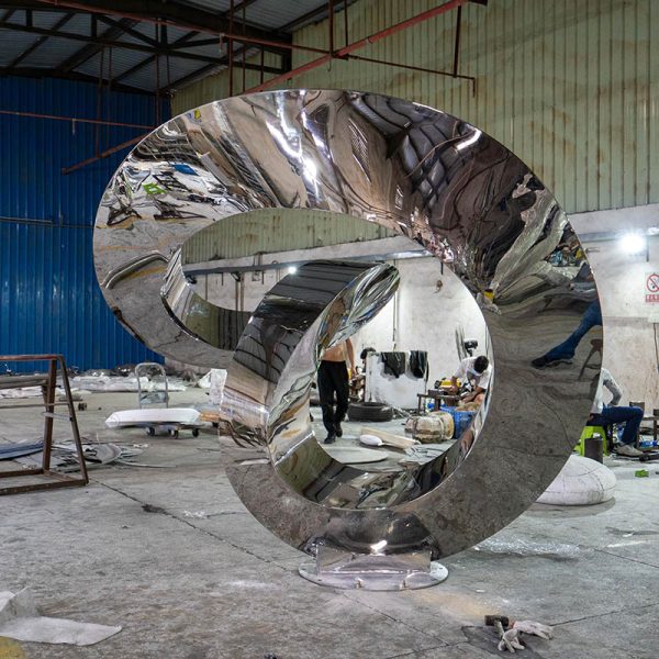 Stainless Steel Outdoor Garden Sculpture Modern Art Curve Sculpture