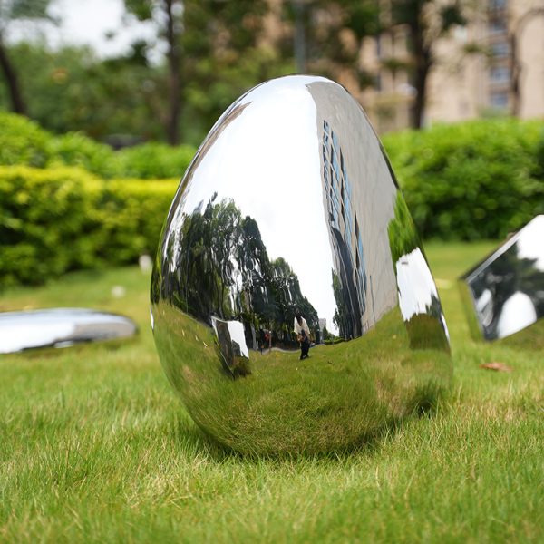 Flowing Stone Metal Sculpture - Image 3