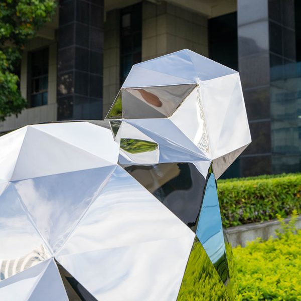 Stainless steel animal bear metal sculpture geometric custom landscape mirror decoration - Image 2